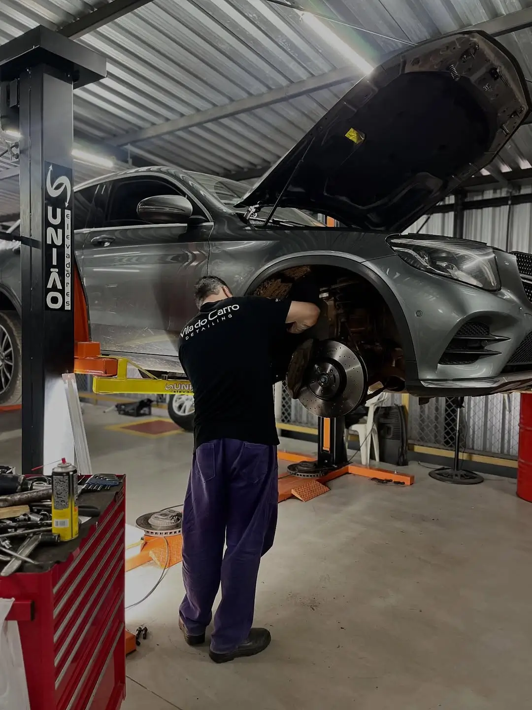 Mecânico Vila do Carro — troca de freios em Mercedes